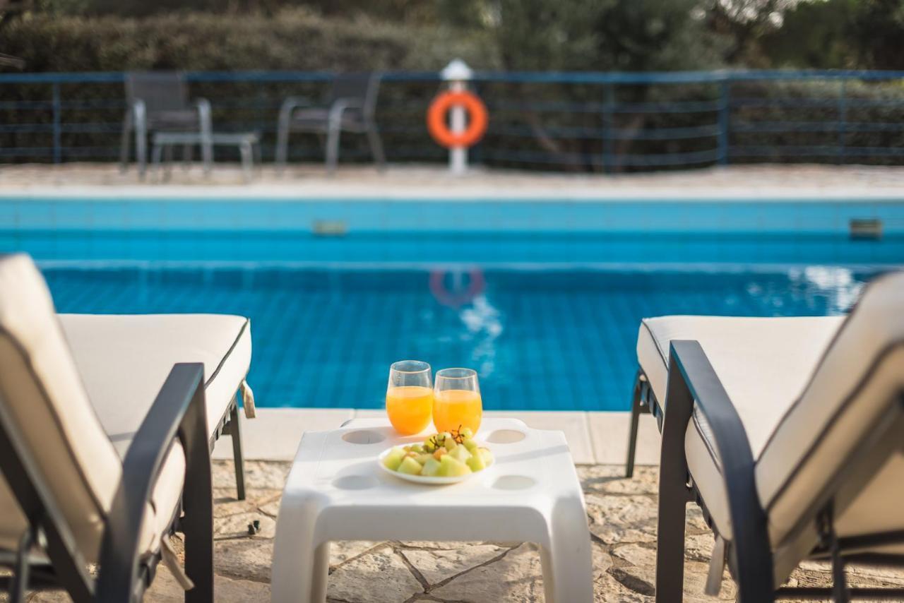 Summer Villa Pasiphae Private Pool - Bbq -Beach 2Min Szúnio Kültér fotó
